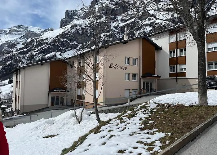 Ideally Located 3.5 Flat דירה *