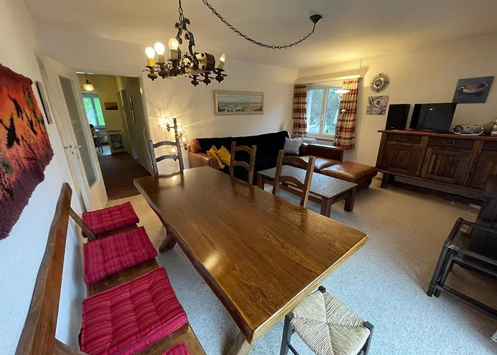 Ideally Located 3.5 Flat לויקרבאד