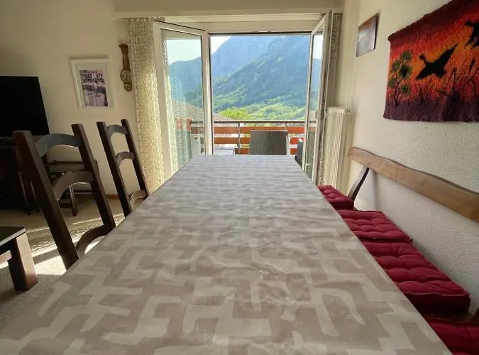 דירה Ideally Located 3.5 Flat